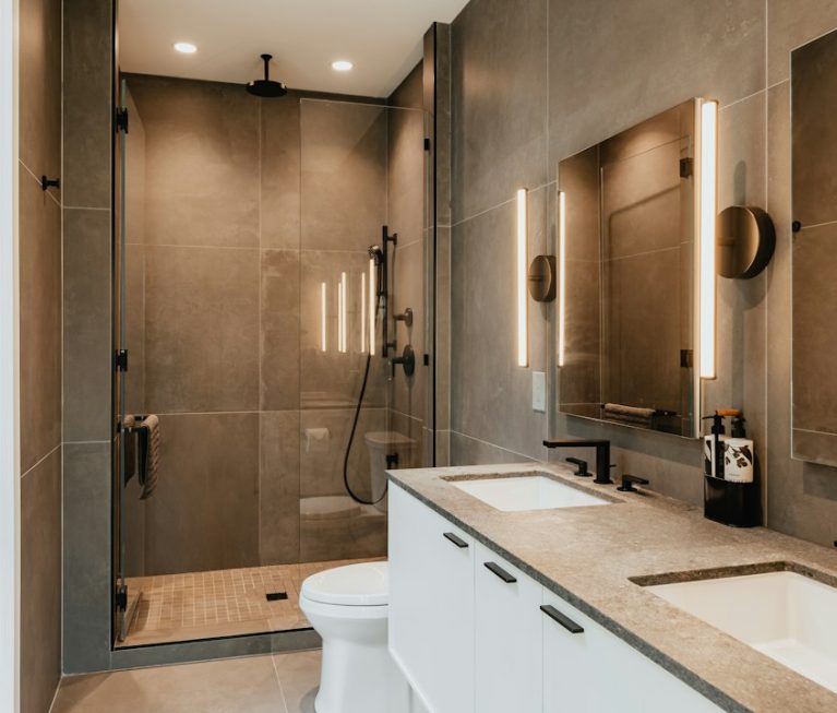 Bathroom Shower Remodel: Cost & Design Options